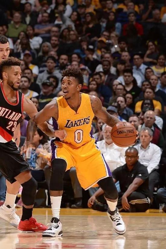 构性缺口 构性缺口