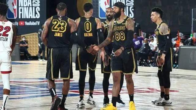 场的贴地式 场的贴地式